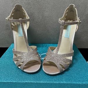 Blue by Betsy Johnson Champagne glitter heels